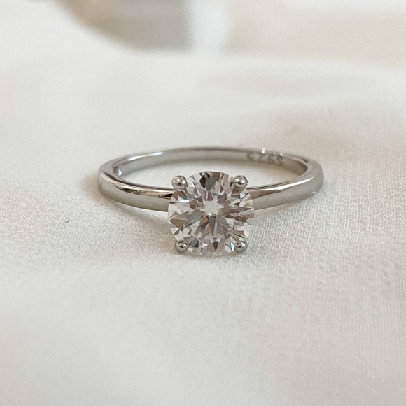 Jewelry - 1ct Moissanite Round Solitaire Engagement Ring